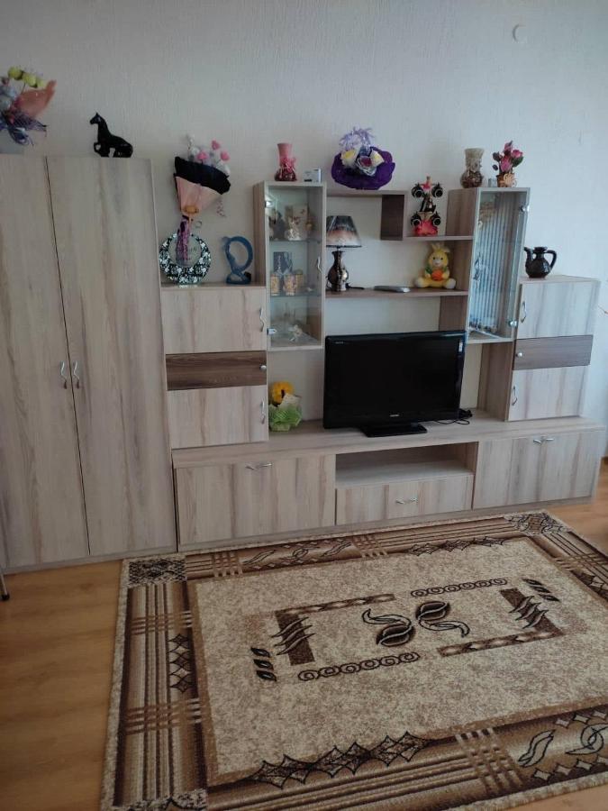Къща За Гости Орфей 斯莫梁 外观 照片